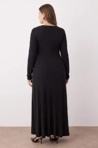 Trendyol Curve Black V-neck skater/Flexible Maxi Knitting Dress - Image 4