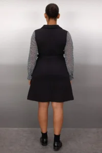 Trendyol Curve Black Arched Sleeves Crowbar Patterned Mini Weaving Plus Size Dress - Image 4
