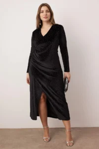 Trendyol Curve Black V-neck Midi Size Stone Velvet Knitting Plus Size Dress - Image 3