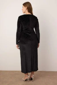 Trendyol Curve Black V-neck Midi Size Stone Velvet Knitting Plus Size Dress - Image 6