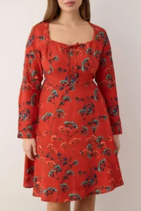 Trendyol Curve Burgundy Heart Yaka Floral Short Weaving Plus Size Dress - Image 3