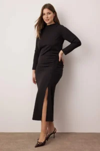 Trendyol Curve Black Slit Detailed Crepe Knitting Plus Size Dress - Image 2