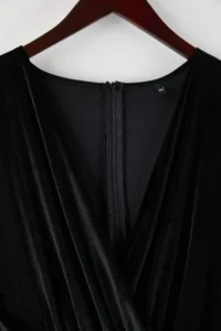 Trendyol Curve Black Accessory Detailed Velvet Knitting Plus Size Dress - Image 7
