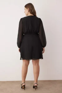 Trendyol Curve Black eyelet Detailed buttoned Lined Siphon Weaving Dress - Image 4