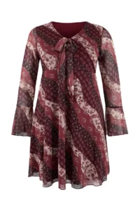 Trendyol Curve Burgundy V-neck flower patterned Tulle Knitting Plus Size Dress - Image 3