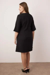 Trendyol Curve Black Gold buttoned Mini Weaving Plus Size Dress - Image 4