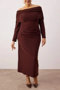 Trendyol Curve New year Brown Shirred Carmen Collar Flexible Maxi Knitting Dress - Image 4