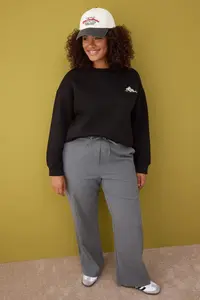 Trendyol Curve Black animals Embroidered Regular Thick Knitting Plus Size Sweatshirt with fleece inside