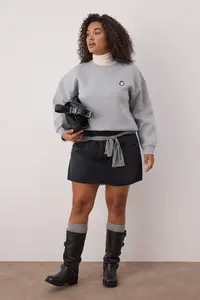 Trendyol Curve Gray Melange Penguin Embroidered Regular Fit Plus Size Sweatshirt