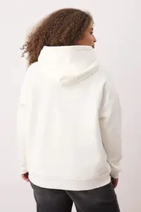 Trendyol Curve Ecru Oversized/Large Cut Embroidered Thick Fleece Inside Knitting Sweatshirt - Image 4