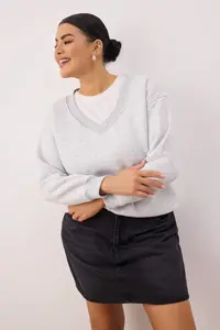 Trendyol Curve Kar Melange V-neck Basic Plus Size Sweatshirt with Fleece Inside - Image 2