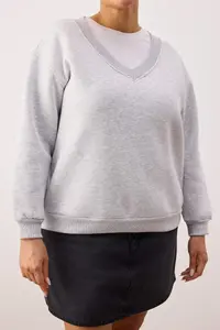 Trendyol Curve Kar Melange V-neck Basic Plus Size Sweatshirt with Fleece Inside - Image 3