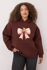 Trendyol Curve Brown Bow & Teddy Bear Printed Oversized Plus Size Sweatshirt with Fleece Inside