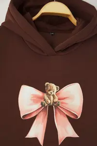 Trendyol Curve Brown Bow & Teddy Bear Printed Oversized Plus Size Sweatshirt with Fleece Inside - Image 7