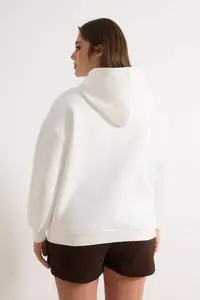 Trendyol Curve Ecru Teddy Bear Printed Oversized Plus Size Sweatshirt - Image 4