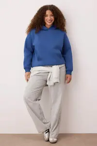 Trendyol Curve Mavi Hooded Back Slogan Printed Knitting Plus Size Sweatshirt - Image 3
