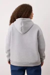 Trendyol Curve Gray Hooded Oversized Slogan Printed Knitting Plus Size Sweatshirt - Image 6