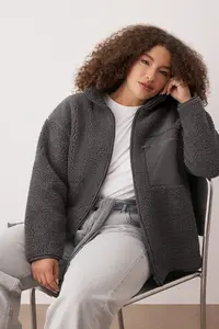 Trendyol Curve Winter Essentials Anthracite Thick Fleece Zippered Dog collar with pocket Knitting Sweatshirt - Image 3