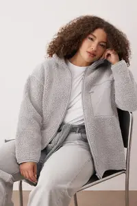 Trendyol Curve Winter Essentials Gray Thick Fleece Zippered Dog collar with pocket Knitting Sweatshirt - Image 4