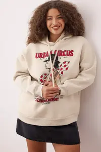 Trendyol Curve Stone Oversized/Wide Pattern Hooded Printed Plus Size Sweatshirt with Fleece Inside - Image 2