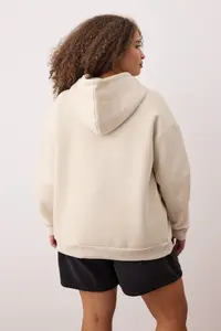 Trendyol Curve Stone Oversized/Wide Pattern Hooded Printed Plus Size Sweatshirt with Fleece Inside - Image 4