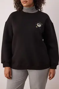 Trendyol Curve Black Back Galaxy Printed Oversized/Wide Pattern Inside Fleece Plus Size Sweatshirt - Image 3