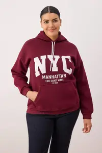 Trendyol Curve Burgundy College Themed Hooded Plus Size Sweatshirt