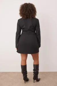 Trendyol Curve Black with pocket Accessory Detailed Mini Weaving Plus Size Skirt - Image 5