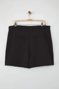 Trendyol Curve Black ribbed Plus Size Short Weaving Shorts - Image 7