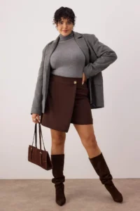 Trendyol Curve Brown Gold Accessory Detailed Mini Plus Size Shorts Skirt