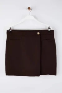 Trendyol Curve Brown Gold Accessory Detailed Mini Plus Size Shorts Skirt - Image 6