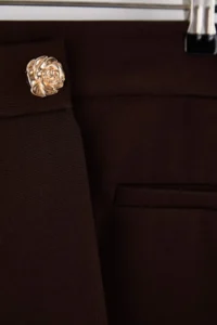 Trendyol Curve Brown Gold Accessory Detailed Mini Plus Size Shorts Skirt - Image 8