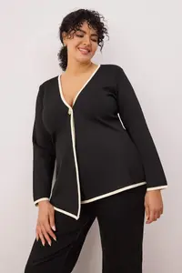 Trendyol Curve Black Piping Detailed Asymmetric Cut Knitwear Jacket Look Cardigan - Image 2