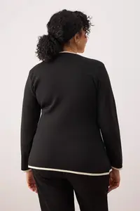 Trendyol Curve Black Piping Detailed Asymmetric Cut Knitwear Jacket Look Cardigan - Image 4