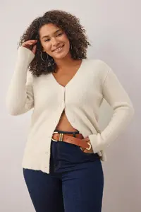 Trendyol Curve Wardrobe Essentials Ecru V-neck Soft Feeling Knitwear Cardigan - Image 2