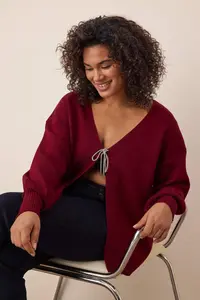 Trendyol Curve Burgundy Bow/Ribbon Detailed Knitwear Cardigan - Image 2