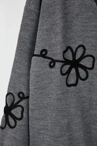 Trendyol Curve Anthracite Embroidery Detailed V-neck Knitwear Cardigan - Image 6