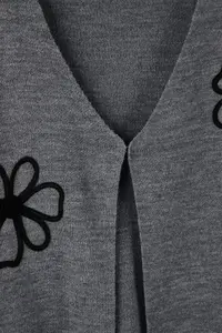 Trendyol Curve Anthracite Embroidery Detailed V-neck Knitwear Cardigan - Image 7