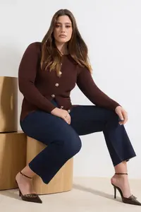 Trendyol Curve Brown Premium/Special Yarn Rose buttoned Jacket Look Knitwear Cardigan - Image 2