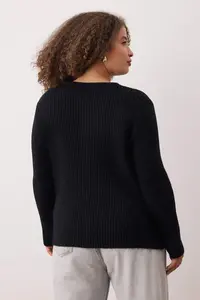 Trendyol Curve Black Crew Neck Jacket Look Knitwear Cardigan - Image 5