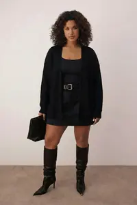 Trendyol Curve Black Soft textured Pocket Detail Knitwear Cardigan