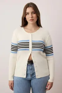Trendyol Curve Navy Blue-Ecru Ribbed Bisiklet & Polo Shirt Collar 2 Sets Paket Knitwear Cardigan - Image 5
