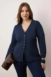 Trendyol Curve Navy Blue V-neck Mercerized Look Premium Yarn/Special Yarn Knitwear Cardigan - Image 2