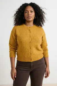 Trendyol Curve Wardrobe Essentials Mustard Alpaca Wool Blend Basic Knitwear Cardigan - Image 2