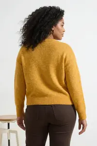 Trendyol Curve Wardrobe Essentials Mustard Alpaca Wool Blend Basic Knitwear Cardigan - Image 3