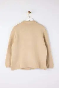 Trendyol Curve Mink Polo Shirt Collar Floral Button Detailed Knitwear Cardigan - Image 4