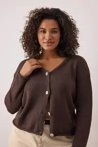 Trendyol Curve Brown Cotton V-neck Relax Fit Knitwear Cardigan - Image 2