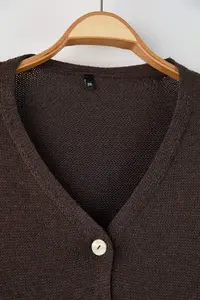 Trendyol Curve Brown Cotton V-neck Relax Fit Knitwear Cardigan - Image 8