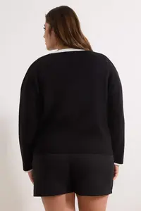 Trendyol Curve Black Stripe Detailed Knitwear 2 Sets Blouse-Cardigan Set - Image 5