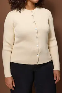Trendyol Curve Light Yellow Special Yarn Ribbed Knitwear Cardigan - Image 3